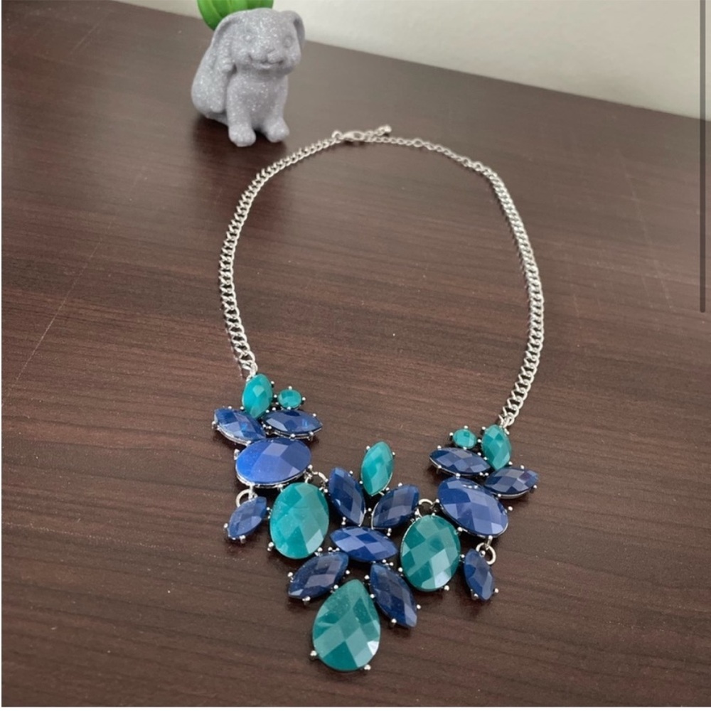 Statement Necklace - Picture 2 of 4